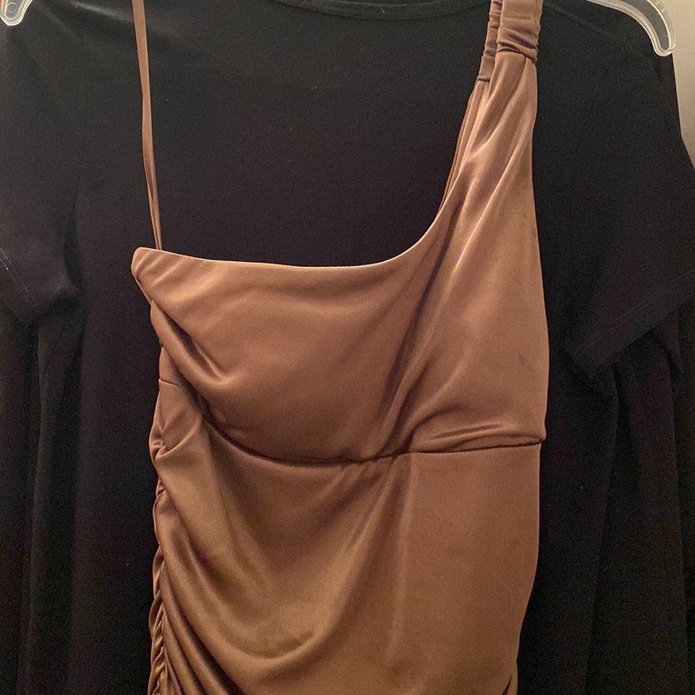 Poly 👗One Shoulder Brown Copper Color Dress - Picture 3 of 8